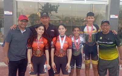 PATINADORES DE NORTE EN CATEGORÍA TRANSICIÓN SE LUCEN EN SANTA MARTA.