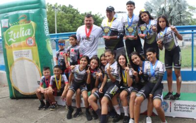 Estrellas en línea campeón de la Quinta Válida Departamental
