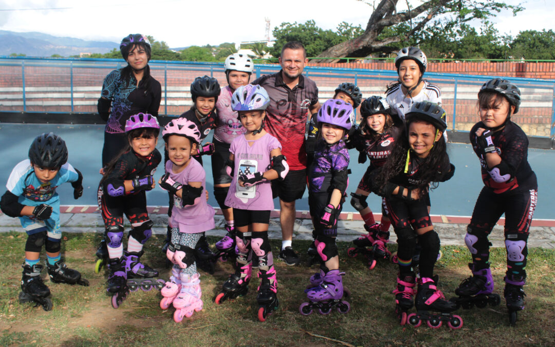 Panteras en Línea: pasión sobre ruedas