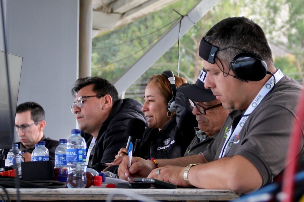 Dirigentes, entrenadores, jueces, periodistas y deportistas dejaron en alto el nombre de Norte de Santander en el Panamericano de Patinaje Dirigentes, entrenadores, jueces, periodistas y deportistas dejaron en alto el nombre de Norte de Santander en el Panamericano de Patinaje